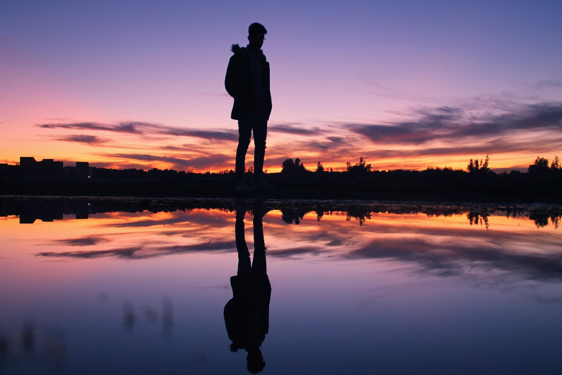 Kim jesteś? Wstęp Stevena Hayesa do książki „A Contextual Behavioral Guide to the Self”